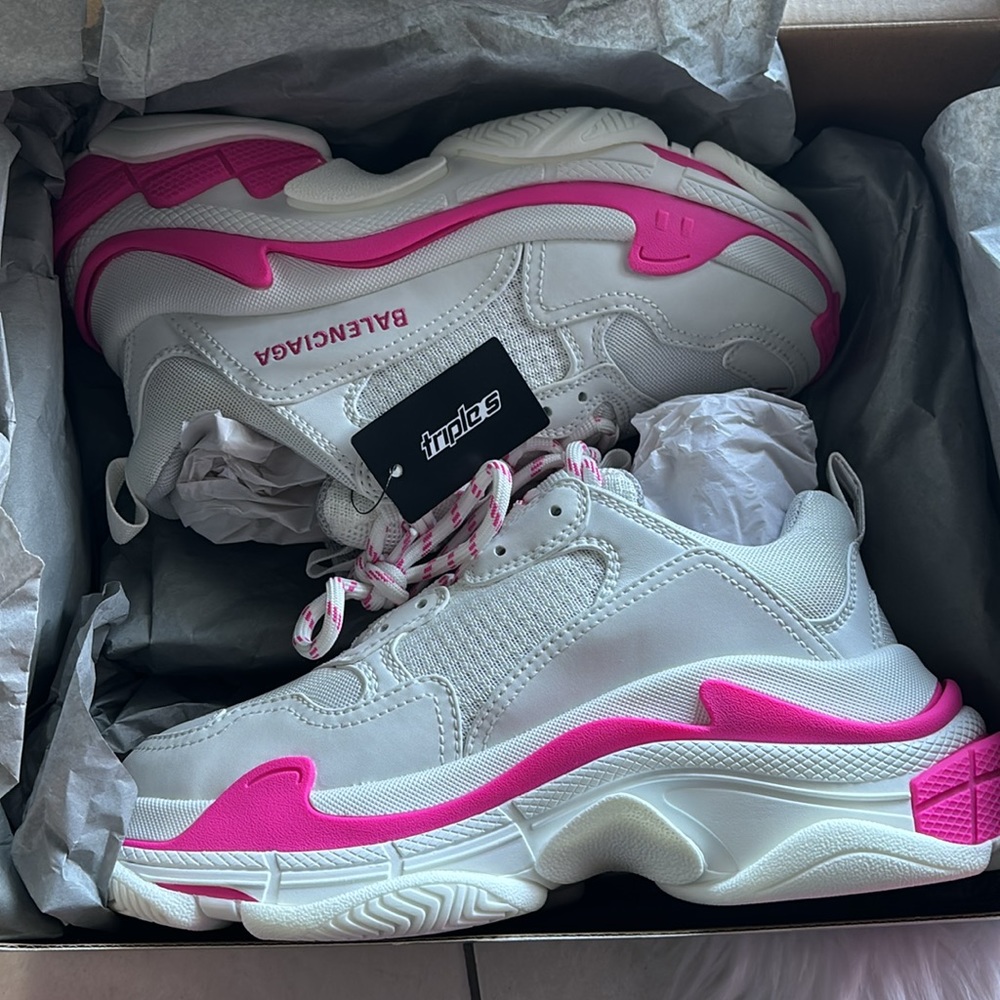 Balenciaga Sneakers - Picture 10 of 10